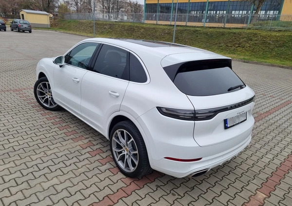 Porsche Cayenne cena 319900 przebieg: 51300, rok produkcji 2020 z Janów Lubelski małe 379